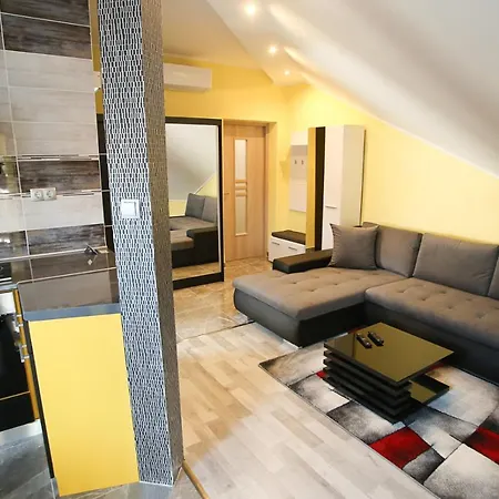 Centrum Lux 2 Apartmanok Kaposvár Exteriér fotografie