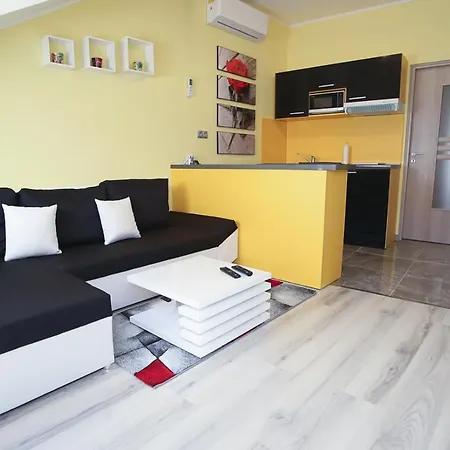 Centrum Lux 2 Apartmanok Kaposvár Exteriér fotografie