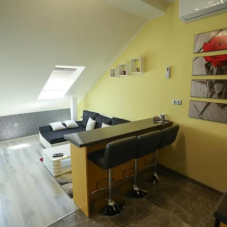 Centrum Lux 2 Apartmanok Kaposvár Exteriér fotografie