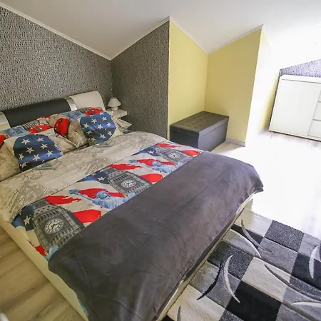 Centrum Lux 2 Apartmanok Kaposvár Exteriér fotografie