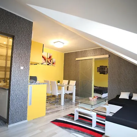 Centrum Lux 2 Apartmanok Kaposvár Exteriér fotografie