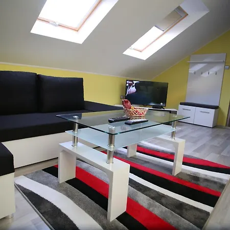 Centrum Lux 2 Apartmanok Kaposvár Exteriér fotografie