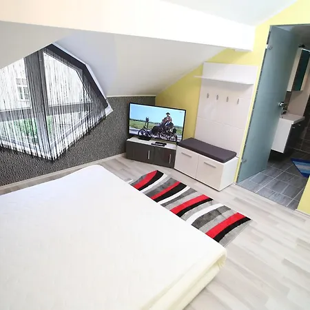 Centrum Lux 2 Apartmanok Kaposvár Exteriér fotografie