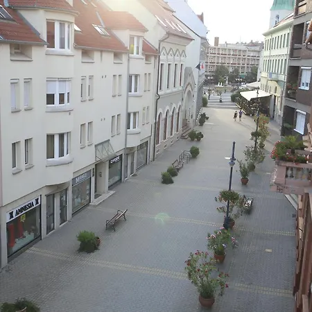 Centrum Lux 2 Apartmanok Kaposvár Exteriér fotografie