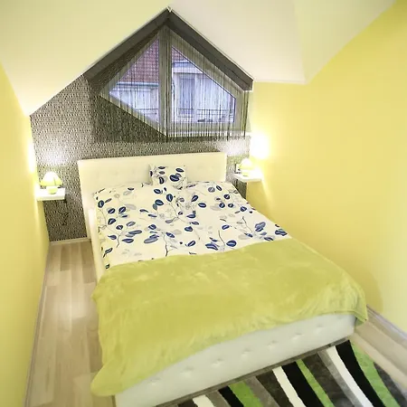 Centrum Lux 2 Apartmanok Kaposvár Exteriér fotografie