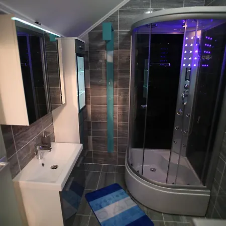Centrum Lux 2 Apartmanok Kaposvár Exteriér fotografie