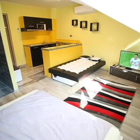 Centrum Lux 2 Apartmanok Kaposvár Exteriér fotografie