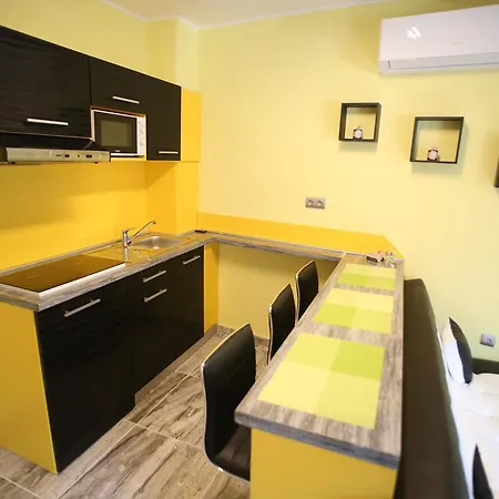 Centrum Lux 2 Apartmanok Kaposvár Exteriér fotografie