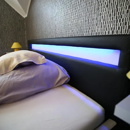 Centrum Lux 2 Apartmanok Kaposvár Exteriér fotografie