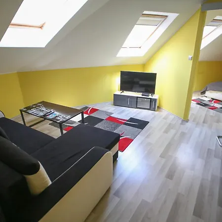 Centrum Lux 2 Apartmanok Kaposvár Exteriér fotografie