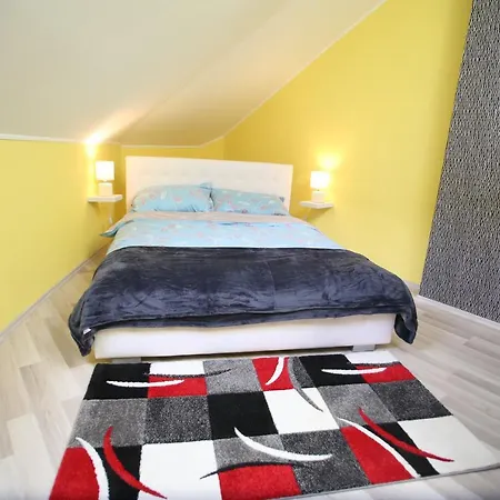 Centrum Lux 2 Apartmanok Kaposvár Exteriér fotografie
