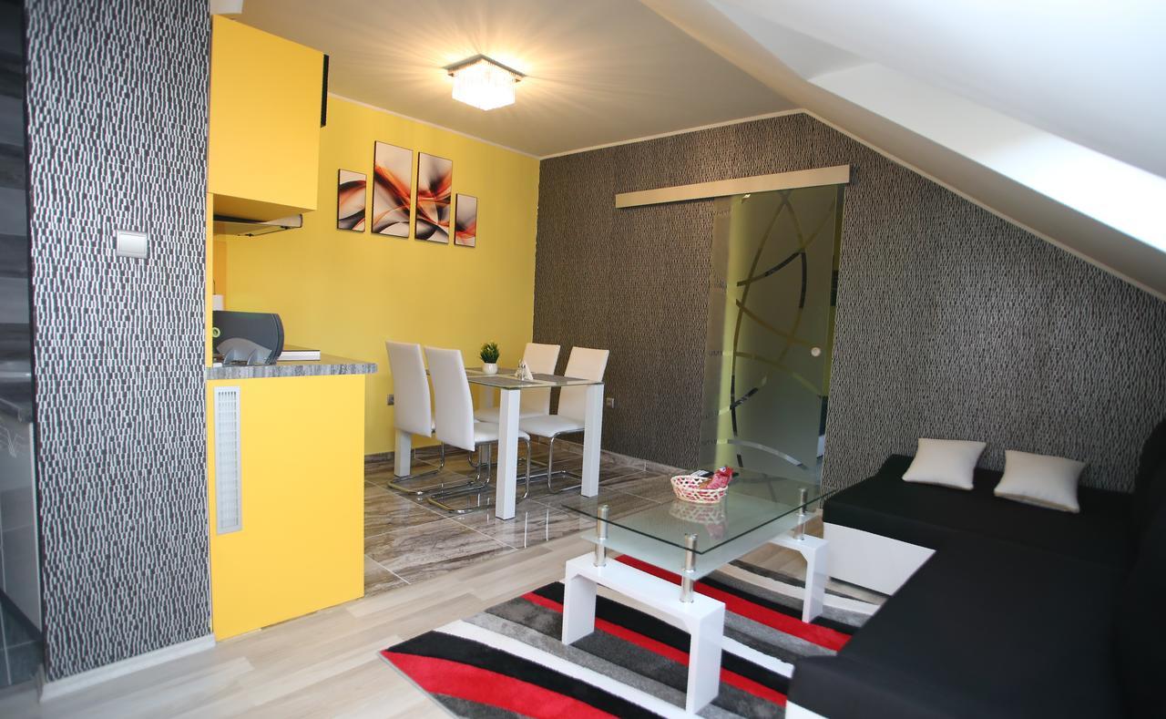 Apartment Centrum Lux 2 *
